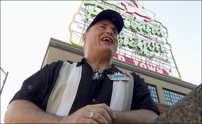 Pot sharing, midnight giveaway celebration on Burnside Bridge